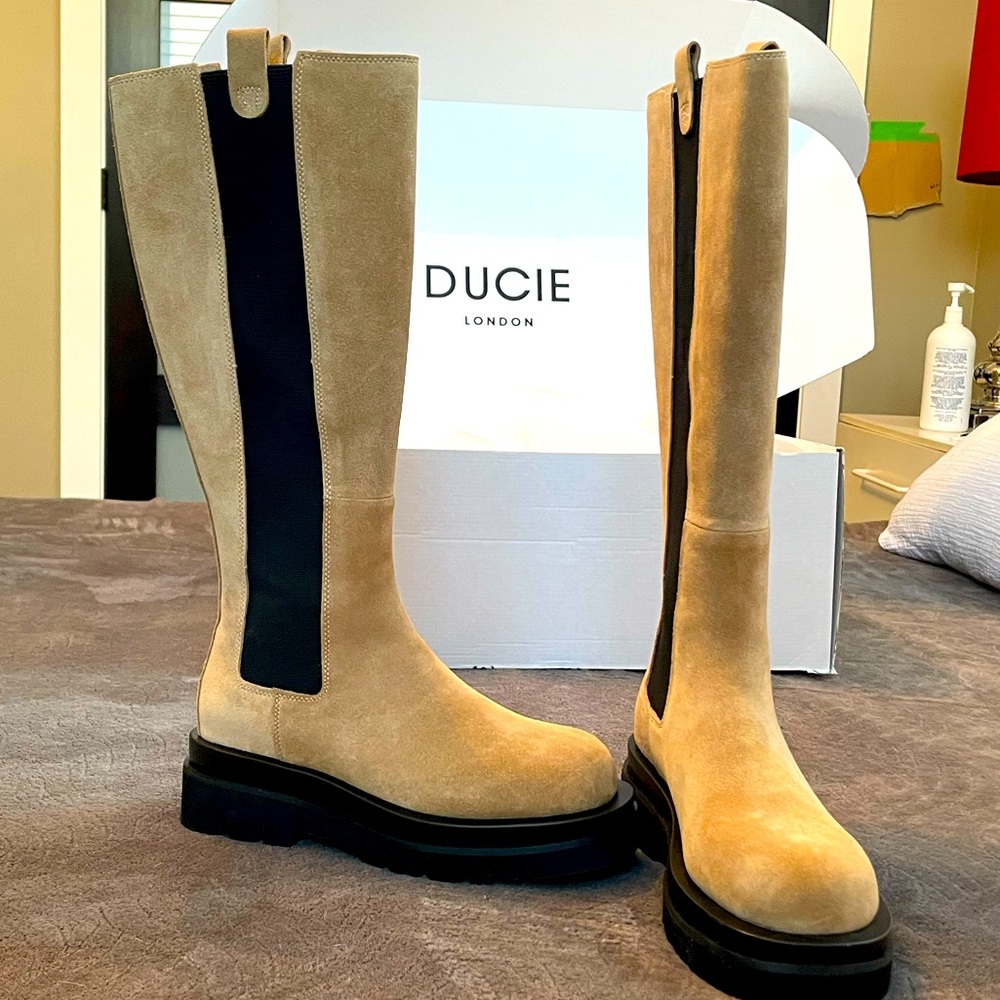 🌟 0.99 shipping for Mother’s Day! 🌟 Luxury Tan Leather Boots